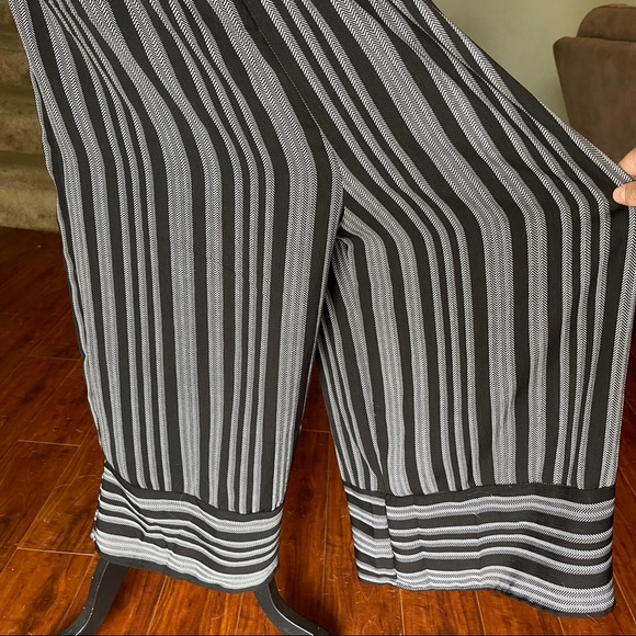 Xhilaration Black Pants Romper With Striped Sz Lrg - Picture 5 of 11